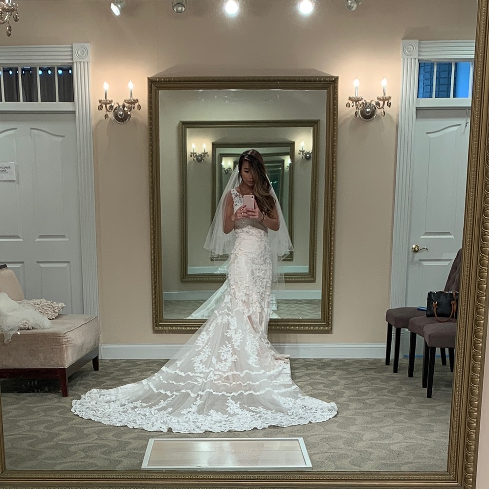 Bijou Bridal Wedding Gown